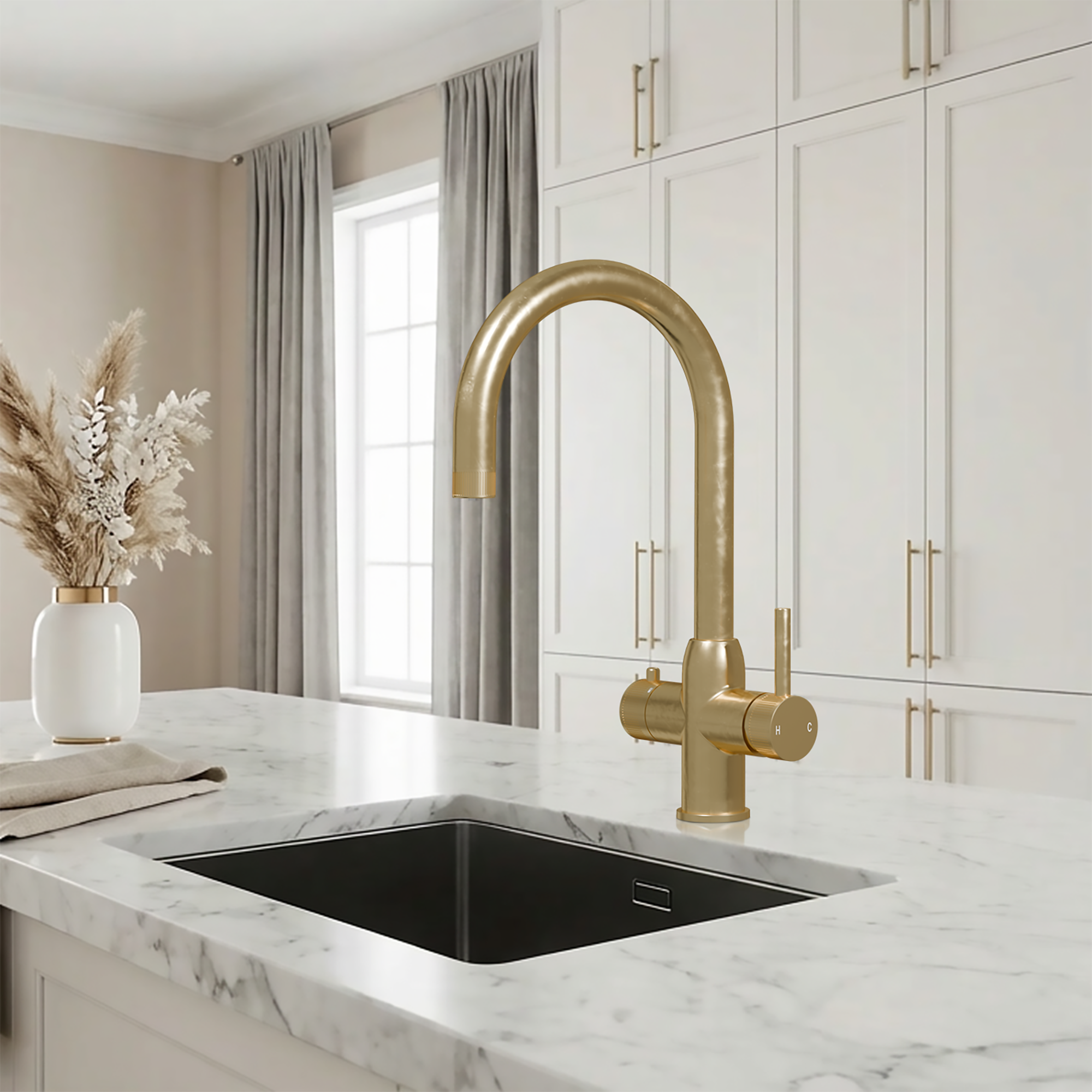 4-in-1 Fohen Areli+ - Brushed Brass