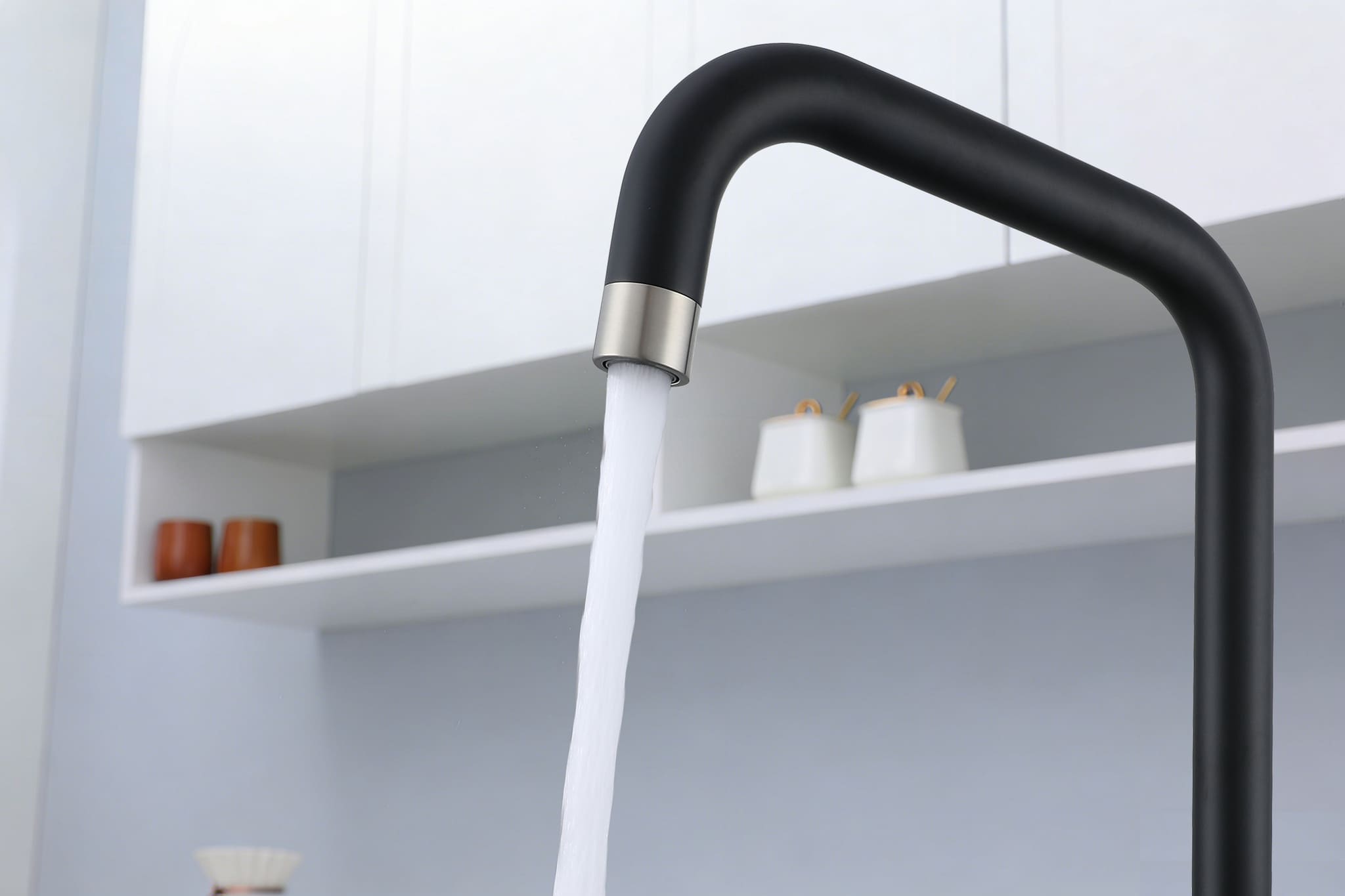 4-in-1 Fohen Fedina Touch - Matt Black & Nickel Accents