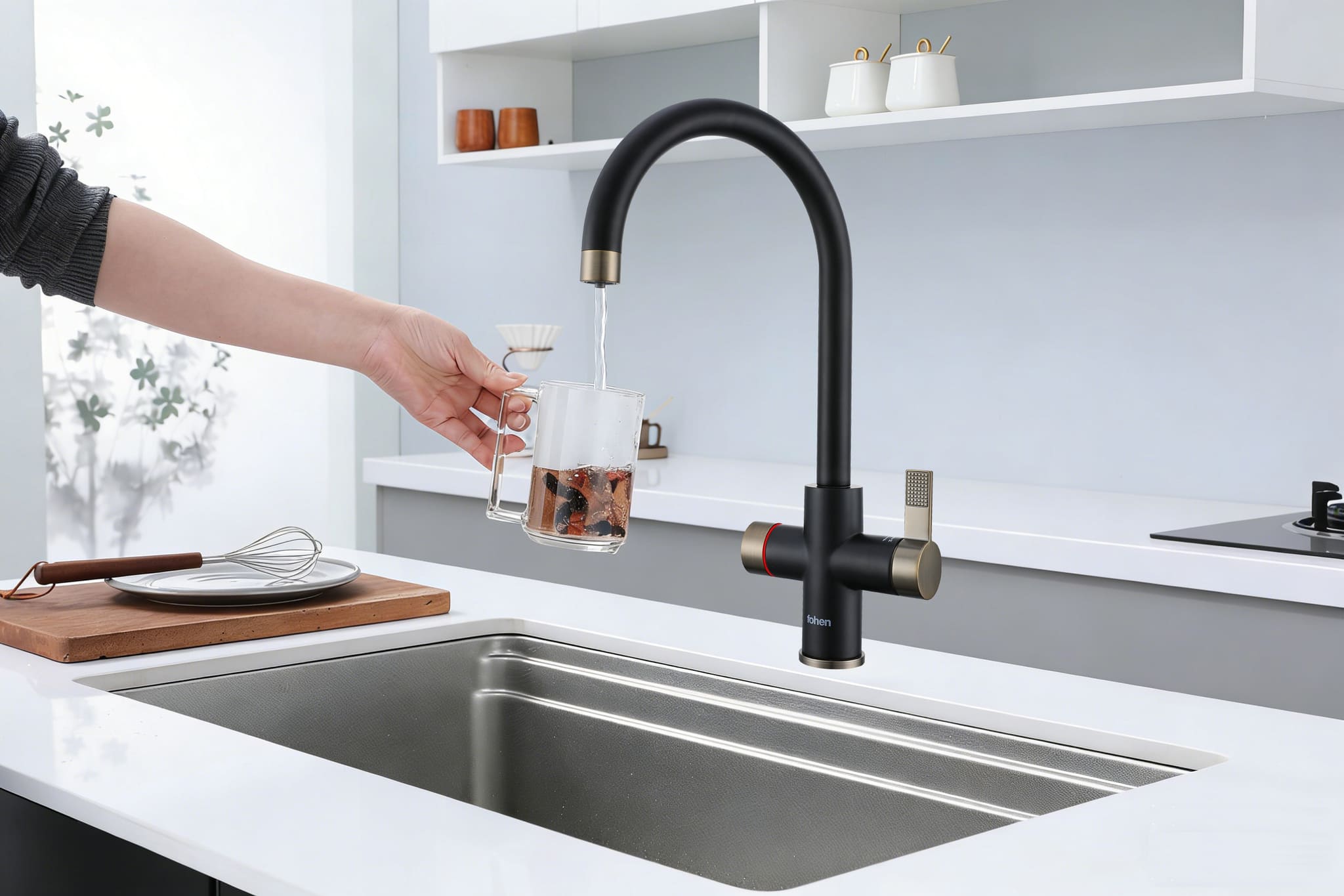 4-in-1 Fohen Fervente Touch - Matt Black with Patinated Brass Accents