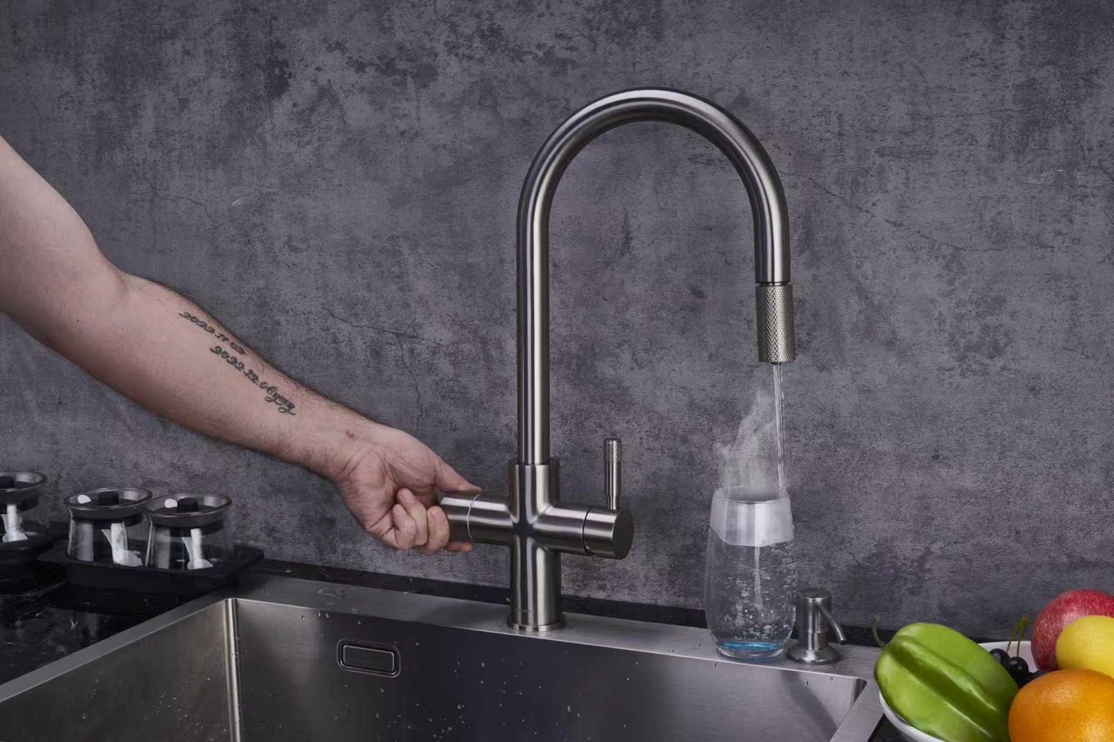 4-in-1 Hanström Flex Pro - Brushed Nickel
