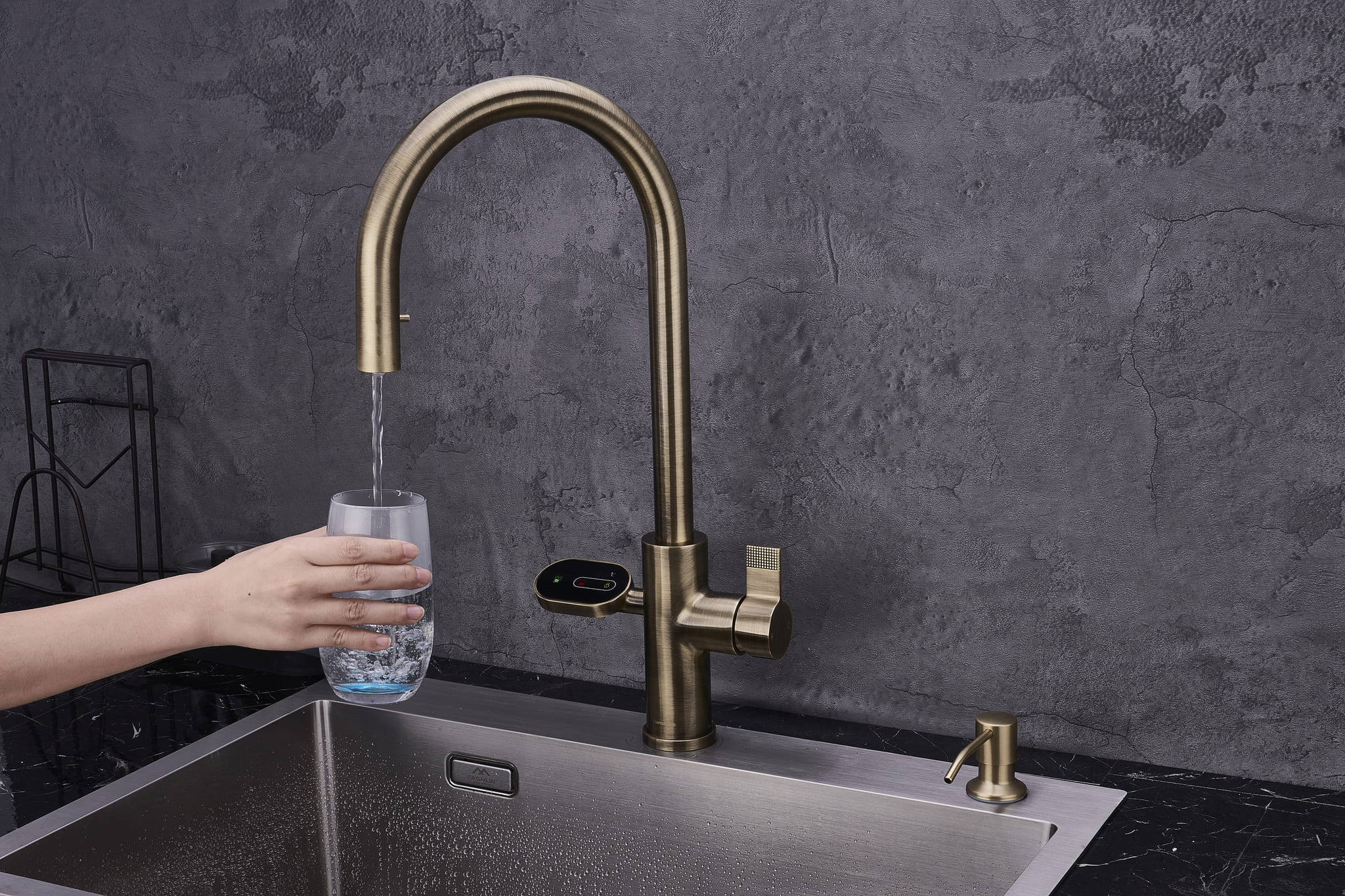 4-in-1 Hanström Nexa Digital Pullout - Antique Brass
